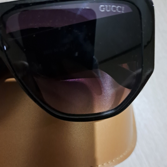 Sunglasses - Gucci - Picture 4 of 6